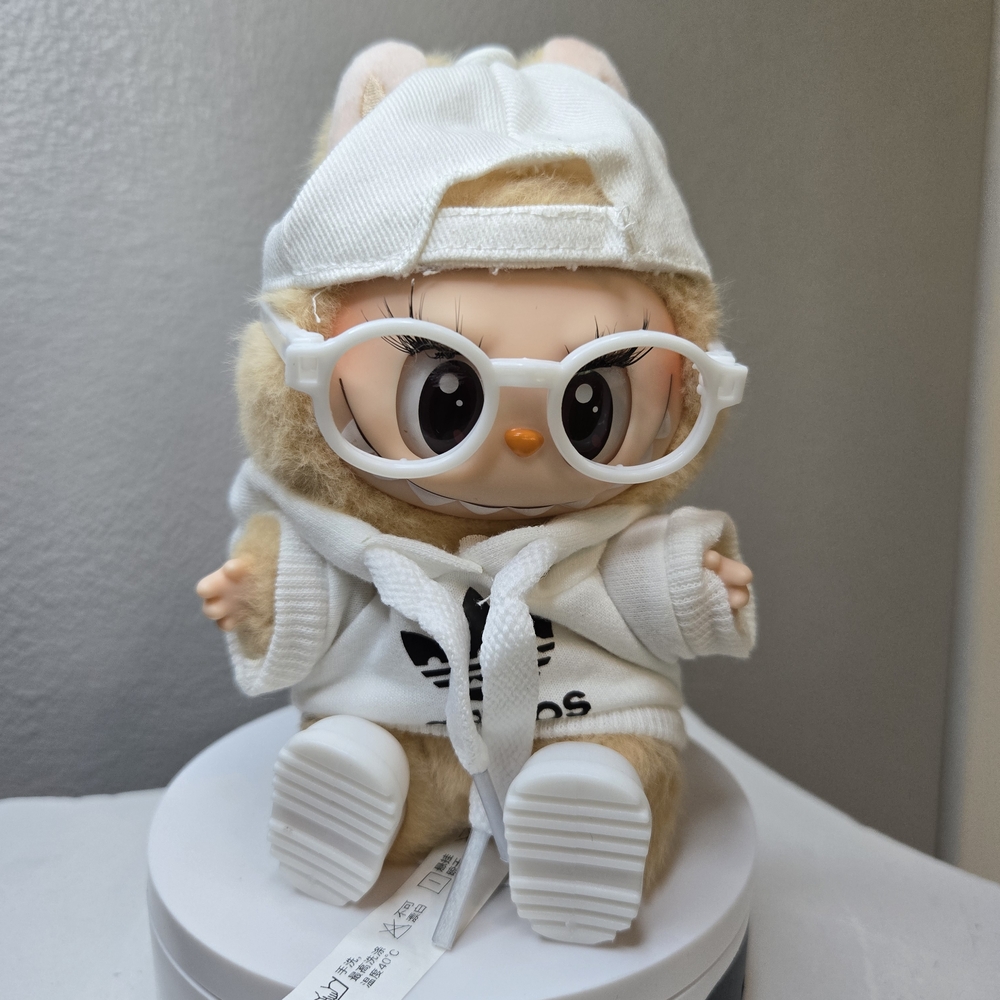 Outfit For Labubu Adorable White Hoodie and Baseball Cap, Shoes And Glasses Also